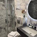 Mavcity Boutique 康斯坦察