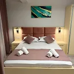 Mavcity Boutique 招待所