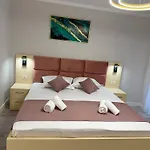 Mavcity Boutique 3*
