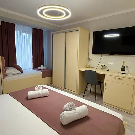 Casa de hóspedes Mavcity Boutique Constança