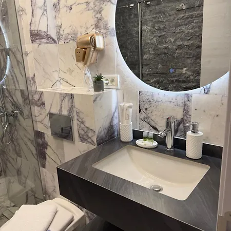 Casa de hóspedes Mavcity Boutique Constança